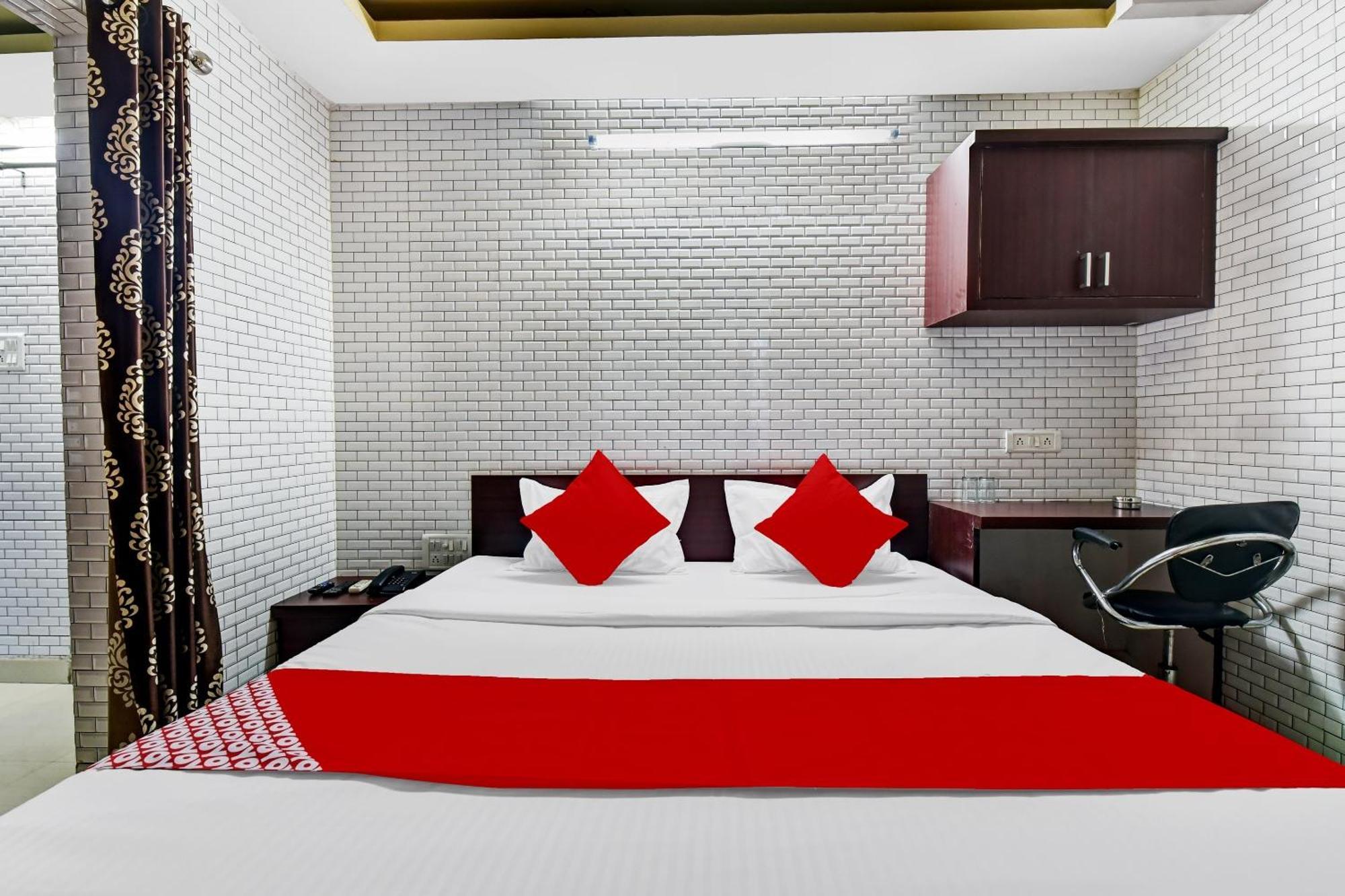 Hotel O Eleven Hotel & Banquet كوتا المظهر الخارجي الصورة