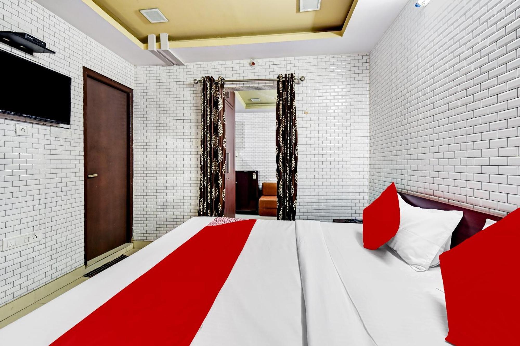 Hotel O Eleven Hotel & Banquet كوتا المظهر الخارجي الصورة