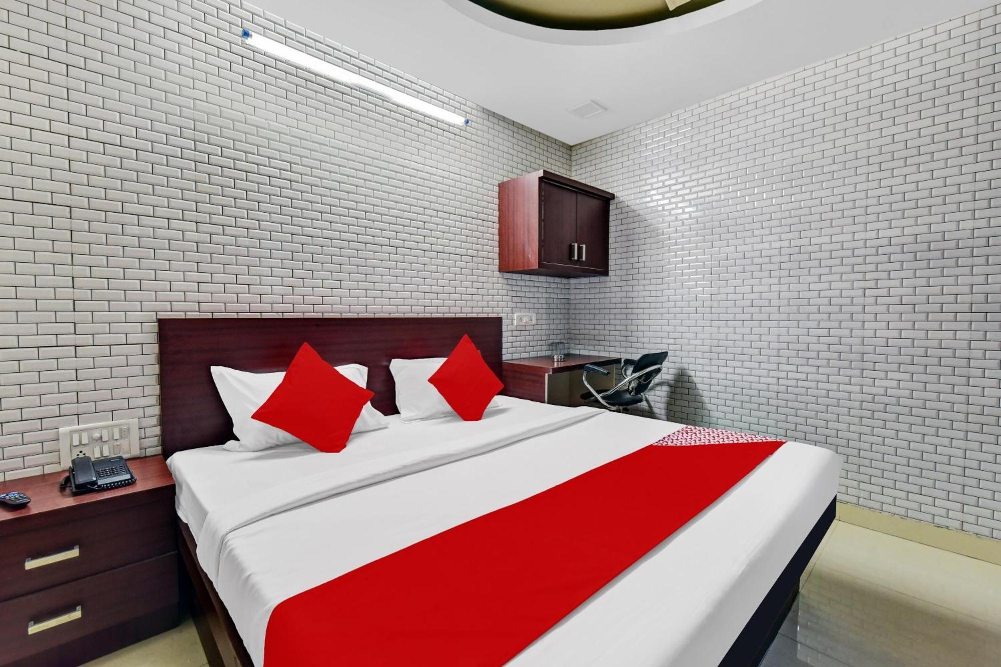 Hotel O Eleven Hotel & Banquet كوتا المظهر الخارجي الصورة